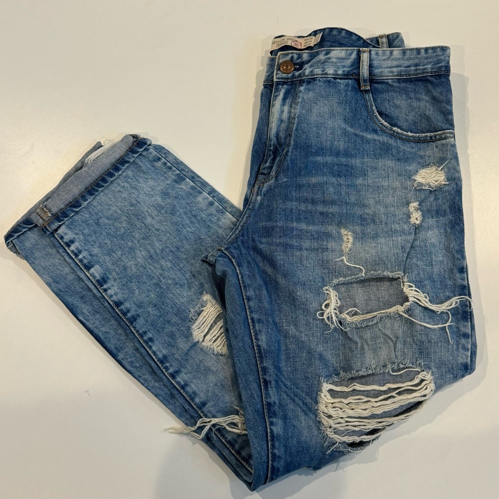 2/$20 Women’s Zara Trafaluc premium wash straight leg distressed Blue jeans - Picture 2 of 7